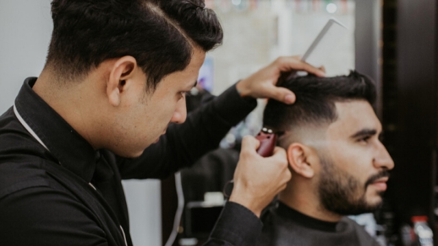 Chop & Charm: The Artistry Behind the Barber’s Chair